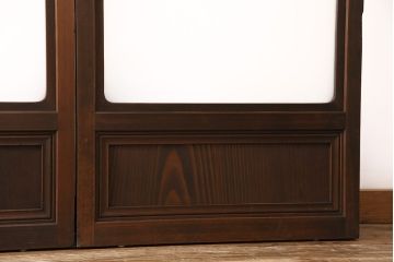 昭和中期の組子ガラス戸4枚をリペア&カスタム!ガラスをすりガラスへ差し替え。戸車を取り付け。濃い茶色で着色し仕上げ。(引き戸、建具)