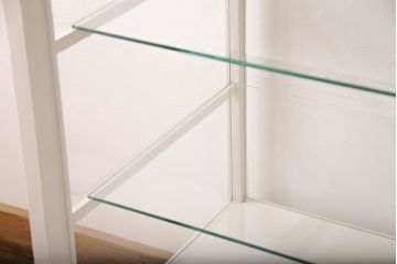 昭和中期のガラスケースをリペア&カスタム!棚板をガラス製へ変更。アンティークホワイトでペイント仕上げ。(ショーケース、陳列棚)