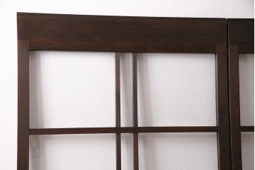 昭和初期のガラス戸2枚をリペア&カスタム!設置場所に合わせてリサイズ。ガラスはすべてクリアガラスへ入れ替え。現状に近しい色味に着色し仕上げ。(引き戸、建具)