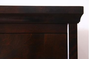 北海道民芸家具のワードローブをリペア&カスタム!可動式の棚板を設置し、木製脚を取り付け収納棚にリメイク。(戸棚、キャビネット)