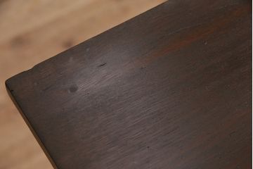 アンティークの平机の見た目を変えずに綺麗にリペア!可動部の調整を行い、現状に近しい色味に着色し仕上げ。(デスク、在宅ワーク、両袖机)