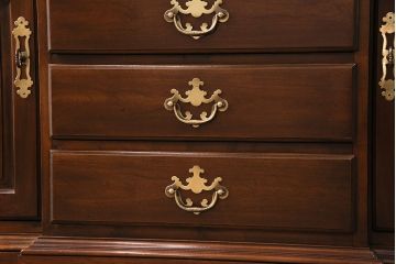 ドレクセルヘリテイジの照明付きキャビネットをリペア&カスタム!ガラス棚板を新たに製作し、入れ替え。現状に近しい色味に着色し仕上げ。(食器棚、収納棚、カップボード)