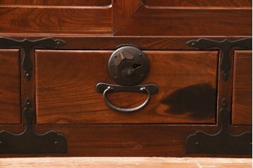 アンティークの二本松箪笥ローボードをリペア&カスタム!可動部の調整を行い、天板を取り付け。(収納棚、テレビ台)