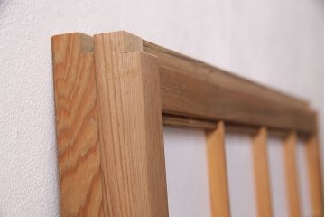昭和中期の障子戸2枚をリペア&カスタム!設置場所に合わせてリサイズ。ガラス戸の框内側に固定用の枠を製作し障子戸へリメイク。(引き戸、建具)