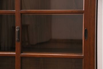 戸棚をリペア&カスタム!可動部の調整を行い、ガラスをクリアガラスへ入れ替え。(収納棚、キャビネット、サイドボード)