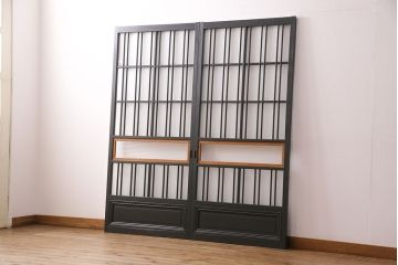 昭和中期のガラス戸2枚をリペア&カスタム!高品質リペア済み商品を設置場所に合わせてリサイズ。(引き戸、建具)