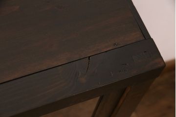 アンティークの収納棚をリペア&カスタム!可動部の調整を行い、傷んだ木部の交換。濃い茶色で着色し仕上げ。(戸棚、キャビネット、食器棚、サイドボード)