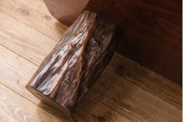座卓の見た目を変えずに綺麗にリペア!キズ、色褪せの補修。現状に近しい色味に着色し、ウレタン塗膜、ワックス仕上げ。(ローテーブル)