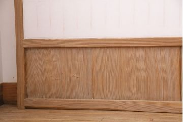 縦額入り障子戸4枚をリペア&カスタム!クリアガラスへ入れ替え。引き手を取り付け。現状に近しい色味に着色し仕上げ。(引き戸、建具)