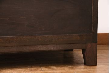 松本民芸家具のローチェストをリペア&カスタム!可動部の調整を行い、木製脚を取り付け。(リビングボード、引き出し)