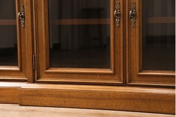 ドレクセルヘリテイジのテレビボードをリペア&カスタム!可動部の調整を行い、背面穴開け加工。(ローボード、収納棚、キャビネット)
