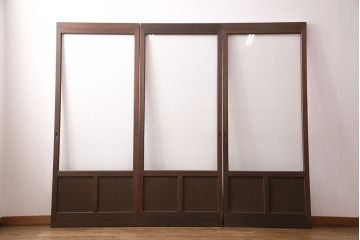 昭和中期のガラス戸3枚をリペア&カスタム!設置場所に合わせてリサイズ。欠損した引き手を取り付け。外部用塗装で仕上げ。(引き戸、建具)