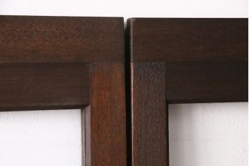 昭和中期のガラス戸3枚をリペア&カスタム!設置場所に合わせてリサイズ。欠損した引き手を取り付け。外部用塗装で仕上げ。(引き戸、建具)