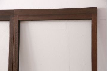 昭和中期のガラス戸3枚をリペア&カスタム!設置場所に合わせてリサイズ。欠損した引き手を取り付け。外部用塗装で仕上げ。(引き戸、建具)