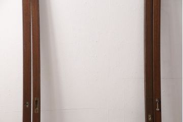昭和中期のガラス戸3枚をリペア&カスタム!設置場所に合わせてリサイズ。欠損した引き手を取り付け。外部用塗装で仕上げ。(引き戸、建具)