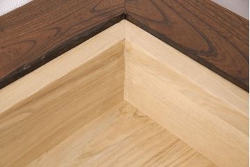 大正昭和初期の関西火鉢をリペア&カスタム!栗材の内箱とガラス天板を製作し、ショーケースとしても使用できるようにリメイク。ブナ材の脚の取り付け。(火鉢)