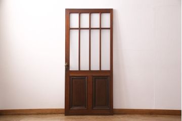 昭和初期の木製ドアをリペア&カスタム!設置場所に合わせてリサイズ。すりガラスへ入れ替え。濃い茶色で着色し仕上げ。(ガラスドア、建具、木製扉)