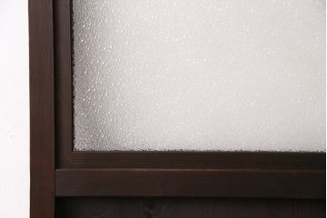 昭和初期の引き戸をリペア&カスタム!設置場所に合わせてリサイズ。しゃくり側の変更。(ガラス戸、建具)