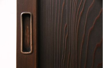 昭和初期の引き戸をリペア&カスタム!設置場所に合わせてリサイズ。しゃくり側の変更。(ガラス戸、建具)