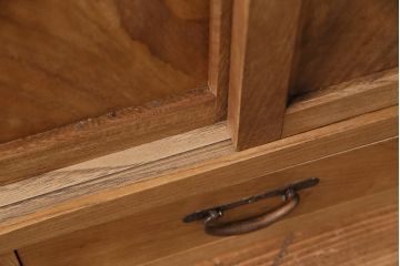 大正期の関東水屋箪笥をリペア&カスタム!ストリップド(剥離)加工を施し、天板を張り替え。可動式の棚板を設置。(収納棚、戸棚、食器棚)