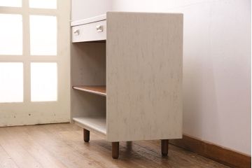 G-PLANのタイルトップキャビネットをリペア&カスタム!巾木に合わせてカットし、木製脚を取り付け。底板の補強。(収納棚、オープンラック)