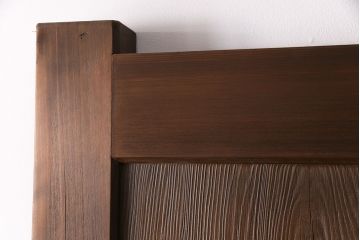 大正昭和初期の門扉一対をリペア&カスタム!耐荷重蝶番を取り付け。剥離後、明るい茶色に着色し、仕上げ。(木製ドア、建具)
