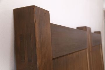 大正昭和初期の門扉一対をリペア&カスタム!耐荷重蝶番を取り付け。剥離後、明るい茶色に着色し、仕上げ。(木製ドア、建具)