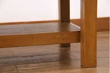 昭和中期の長テーブルの見た目を変えずに綺麗にリペア!クリーニングを行い、天板ウレタン仕上げ。(ローテーブル、作業台)