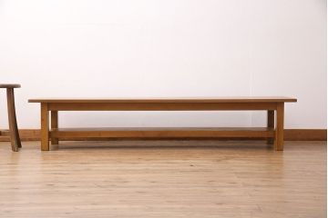 昭和中期の長テーブルの見た目を変えずに綺麗にリペア!クリーニングを行い、天板ウレタン仕上げ。(ローテーブル、作業台)