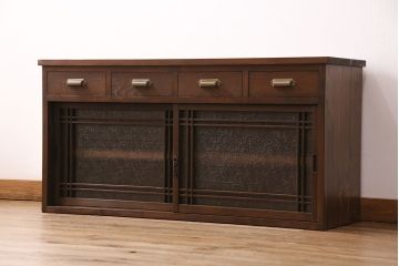 昭和初期のリビングボードをリペア&カスタム!鉄脚を取り外し、建具のガラスをダイヤガラスに入れ替え。(収納棚、戸棚、サイドボード)