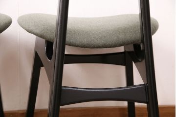 ビンテージのG-PLANのバタフライチェア2脚をリペア&カスタム!座面の張り替え。現状の色味に合わせて着色し仕上げ。(ダイニングチェア、椅子)