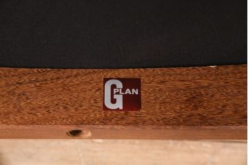 ビンテージのG-PLANのチェア2脚をリペア&カスタム!座面の張り替え。現状の色味に合わせて着色し仕上げ。(ダイニングチェア、椅子)