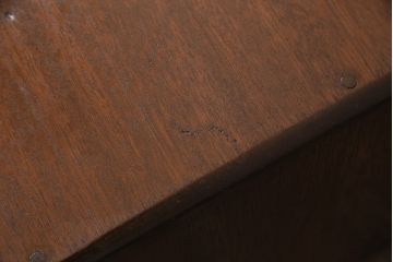 昭和中期の文机をリペア&カスタム!傷、色剥げの修復。1トーン落ち着いた色味に着色し仕上げ。(座机、ローテーブル)
