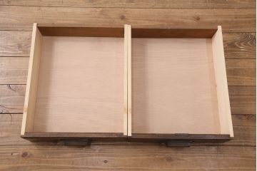 昭和初期の平机をリペア&カスタム!高品質リペアを施し、1トーン落ち着いた色味に着色し仕上げ。