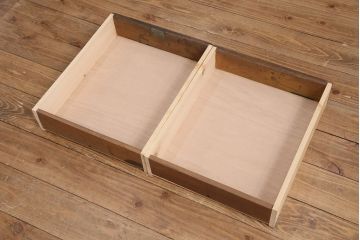 昭和初期の平机をリペア&カスタム!高品質リペアを施し、1トーン落ち着いた色味に着色し仕上げ。
