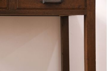 昭和初期の平机をリペア&カスタム!高品質リペアを施し、1トーン落ち着いた色味に着色し仕上げ。