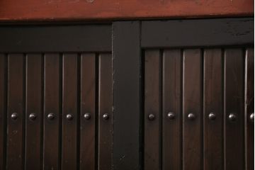 明治期の水屋箪笥・下段をリペア&カスタム!幅と奥行きをリサイズし。引き出しを新たに製作。可動式の棚板を設置。天板を取り付け。(食器棚、収納棚、戸棚)
