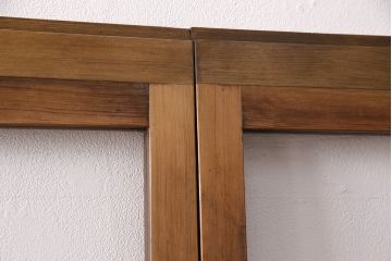 昭和初期のガラス戸4枚をリペア&カスタム!設置場所に合わせてリサイズ。引手と戸車を取り付け。クリアガラス、ダイヤガラス、ゆらゆらガラス、変わり花菱模様ガラスに差し替え。クリアワックス仕上げ。戸枠を新たに製作。(引き戸、建具)