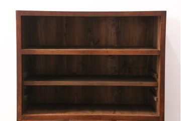 大正期の関東水屋箪笥をリペア&カスタム!建具はガラス戸に変更。下段の小引き出し等は取り外し、リデザイン。可動式の棚板を新たに製作。かぶせタイプの取っ手をを取り付け。(食器棚、収納棚、キャビネット)