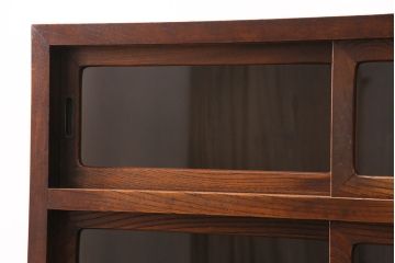 大正期の関東水屋箪笥をリペア&カスタム!建具はガラス戸に変更。下段の小引き出し等は取り外し、リデザイン。可動式の棚板を新たに製作。かぶせタイプの取っ手をを取り付け。(食器棚、収納棚、キャビネット)