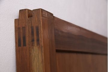 昭和中期の組子入り帯戸2枚をリペア&カスタム!帯部分のガラスをクリアガラスに入れ替え。建具裏側に引き手を取り付け。(引き戸、建具)