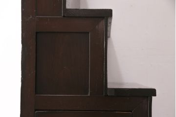 明治期の階段箪笥をリペア&カスタム!可動部の調整。背板など傷んだ箇所を張り替え。極めて黒に近い茶色に着色し仕上げ。(収納棚、時代箪笥、和タンス)