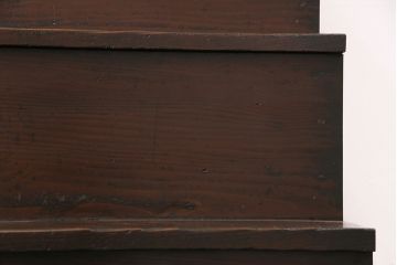 明治期の階段箪笥をリペア&カスタム!可動部の調整。背板など傷んだ箇所を張り替え。極めて黒に近い茶色に着色し仕上げ。(収納棚、時代箪笥、和タンス)