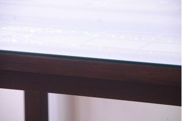 イギリスアンティークのステンドグラスをリペア&カスタム!ステンドグラスを天板にはめ込み、木製脚とガラス天板を取り付け、ダイニングテーブルにリメイク。(食卓)
