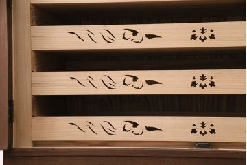 国産の桐箪笥をリペア&カスタム!高品質リペアを施し、当店商品を参考に着色し仕上げ。(衣装箪笥、和タンス、着物箪笥、桐たんす)