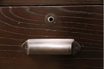 昭和初期のワードローブの見た目を変えずに綺麗にリペア!引き出しや可動部の調整。(収納棚、洋服タンス、キャビネット)