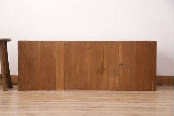 収納箪笥のローボードをリペア&カスタム!引き戸に楕円形の窓を製作し、当店オリジナルの麻の葉模様ガラスを組み入れ。蜜蝋ワックスにて仕上げ。(丸窓、テレビ台、収納棚)