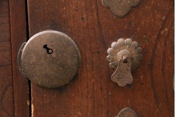 昭和初期の仙台箪笥の見た目を変えずに綺麗にリペア!引き出しや可動部の調整。着色せず仕上げ。(時代箪笥、和タンス、引き出し、収納箪笥)