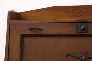 ライティングビューローをリペア&カスタム!高品質リペアを施し、1トーン落ち着いた色味に着色し仕上げ。(簿記机、デスク、引き出し)