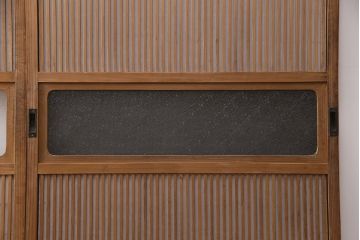 昭和初期の格子戸3枚をリペア&カスタム!裏障子をプラスチック障子に張り替え。引手を取り付け。(引き戸、障子戸、建具)